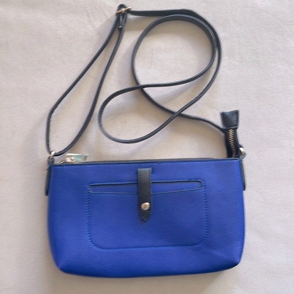 Cute little blue and black purse with adjustable straps - Picture 1 of 4